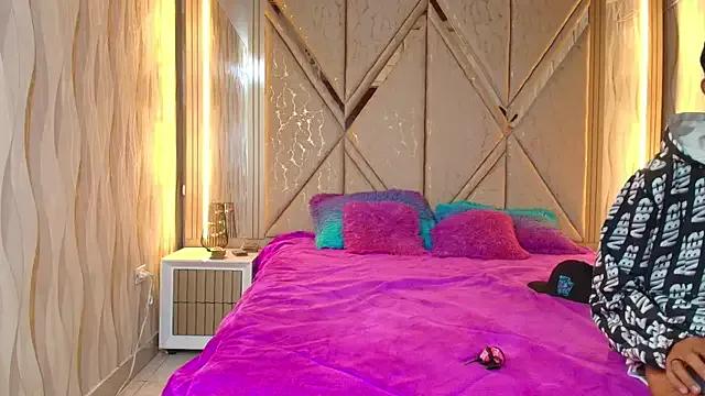 Hotcouple_222 from StripChat