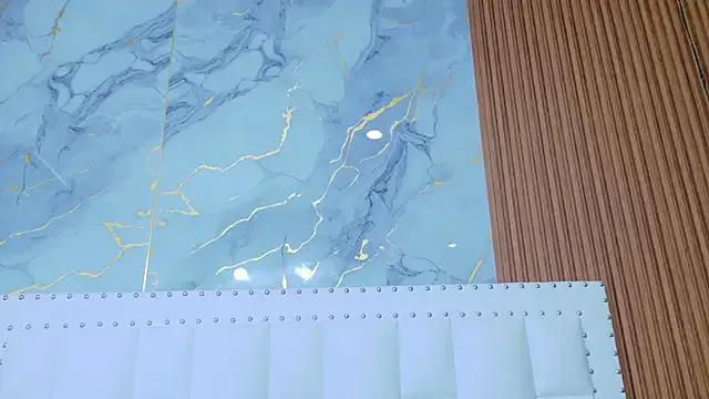 IrresistibleMilf from StripChat