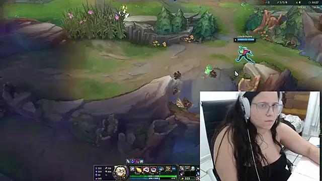 isanhaiaka from StripChat