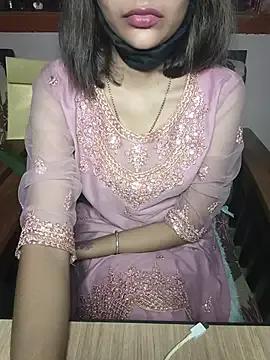 Isha_Sax from StripChat