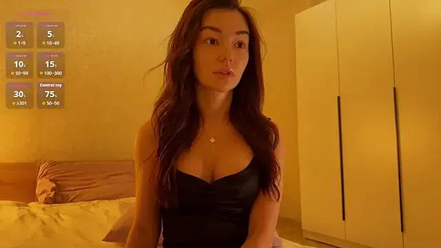 julya_flowerss from StripChat