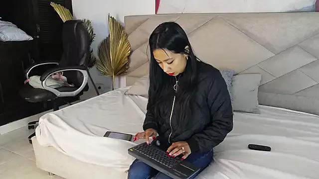 KateValencia from StripChat