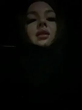 KrisMagnoly from StripChat