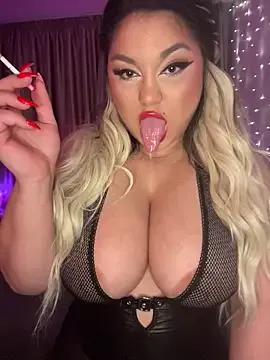 LarissaQuinn from StripChat