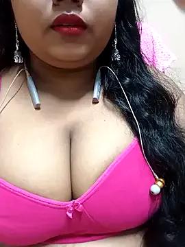 LenaPaul46 from StripChat