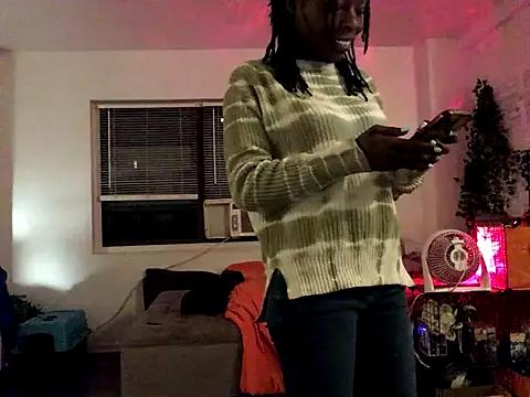 Bicurious hotness: Littyleesh1 gets naked while stroking her muff on webcam littyleesh1 from StripChat