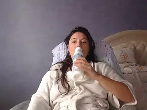 LuckyLisa23 from StripChat