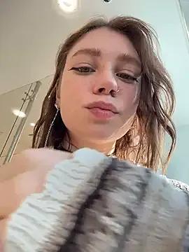 lucy-joy from StripChat