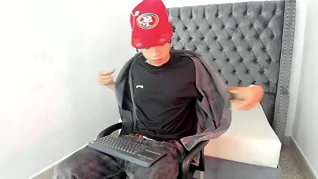 MARSHALL_SPENCER from StripChat