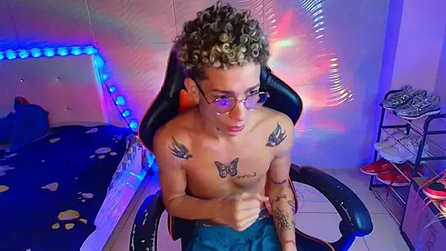 mateodeamjo from StripChat