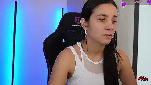 miaeyes from StripChat