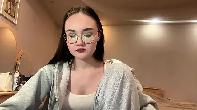 MidnightMelt from StripChat