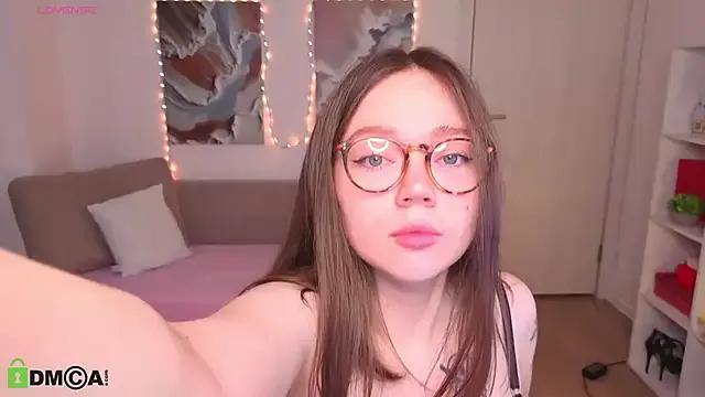 MilenaSaint from StripChat