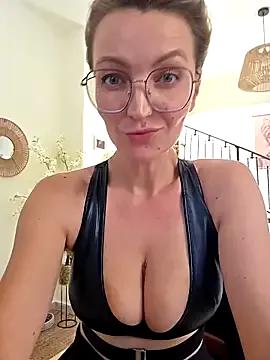 MissMialicious from StripChat
