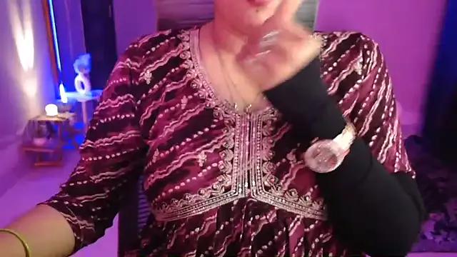 Mitikaa from StripChat