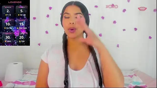 Kinky ecstasy with the rounded Moana_taylor from StripChat stripping on video moana_taylor from StripChat