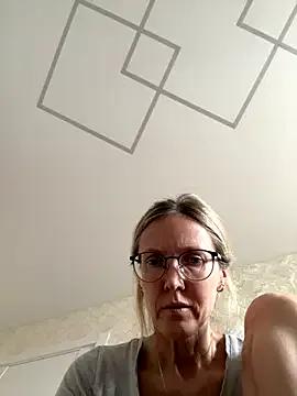 MollyStory from StripChat