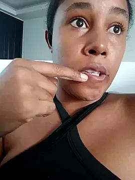 MoniqueMulberry from StripChat