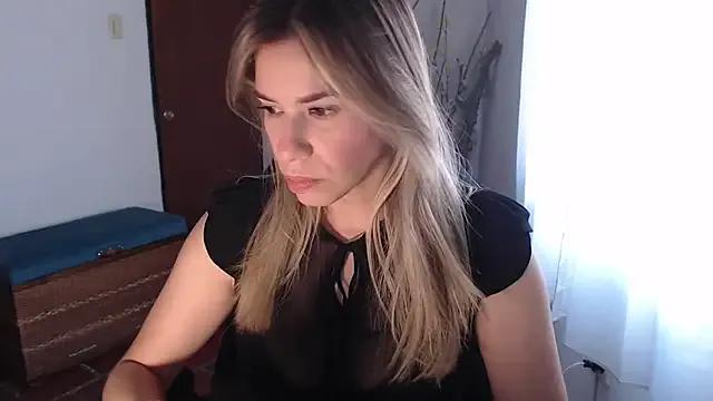 ms_sofia_x from StripChat