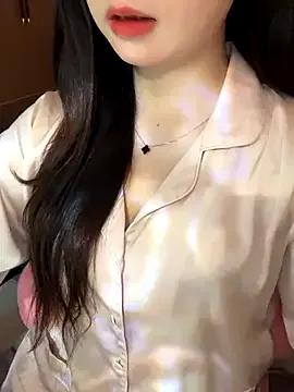 Nana_kute20 from StripChat