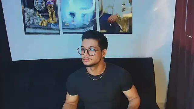 Nolan_joness from StripChat