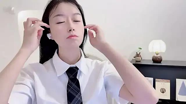 Onechestnut from StripChat