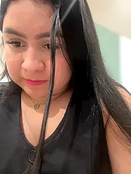 Pretty_Isadora from StripChat