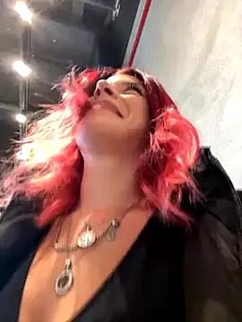 RiriRoseey from StripChat