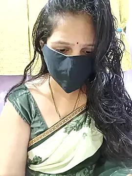 Rising_Smiler from StripChat