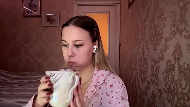 Rose_Lachrymose from StripChat