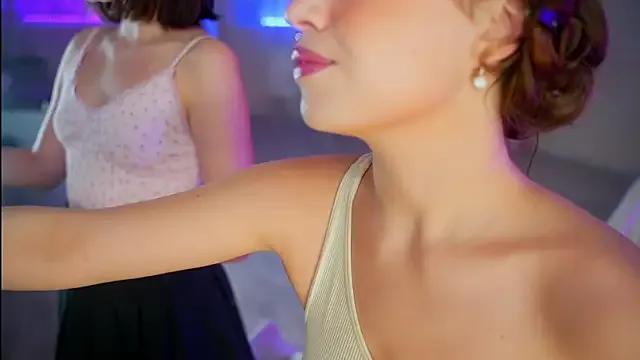 RosyEmily from StripChat