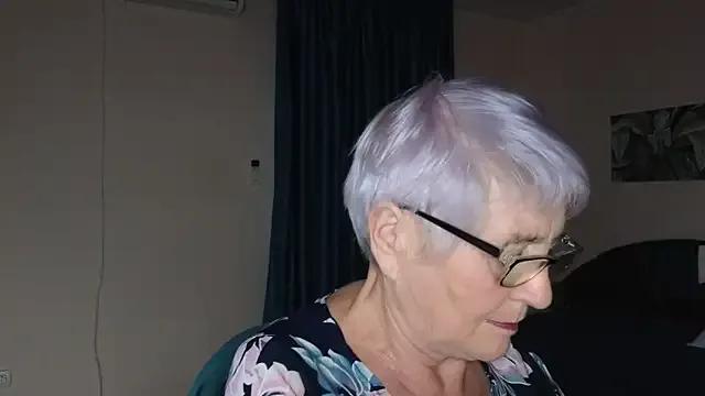 Sandra_Snowflake from StripChat