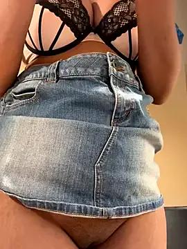 ScarletAss from StripChat