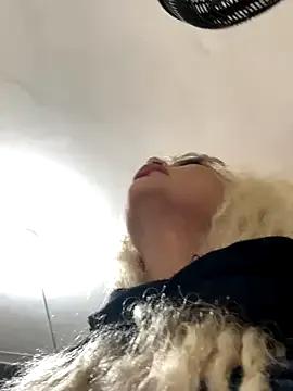 scarlett_sexx69 from StripChat