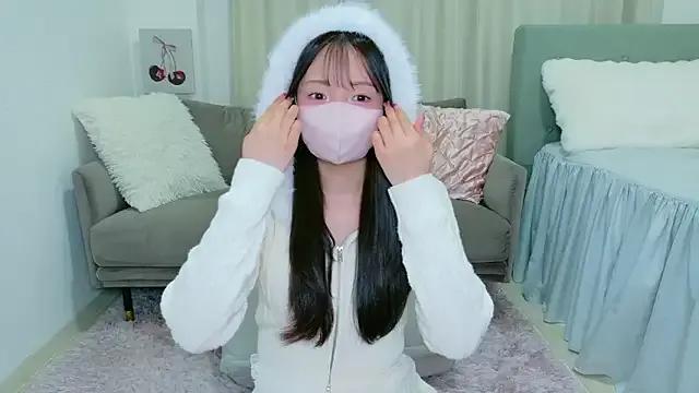 Seira__nn from StripChat