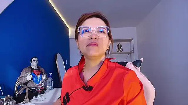 Skylar__Desire from StripChat