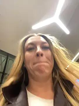 Sweet___Emily from StripChat