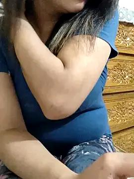 Tanha18 from StripChat