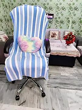 Your-Yashika from StripChat