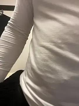 YU-KI00 from StripChat